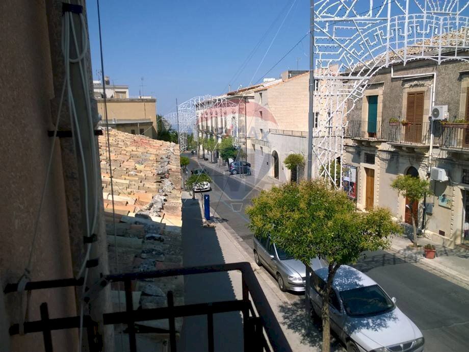 Edificio all\'aperto - Casa indipendente Chiaramonte Gulfi - foto 1