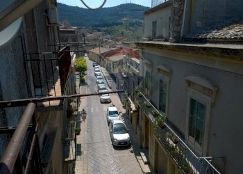 Balcone - Casa indipendente Chiaramonte Gulfi - foto 7