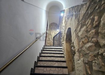 Scale - Casa indipendente Via Padre Trapani
 
28-30, Ragusa - foto 2