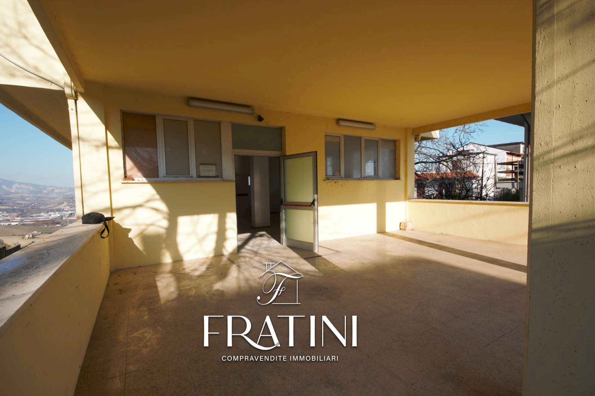 Foto 1 - Laboratorio Viale De Gasperi
 
4, Ancarano - foto 1