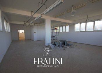 Foto 10 - Laboratorio Viale De Gasperi
 
4, Ancarano - foto 10