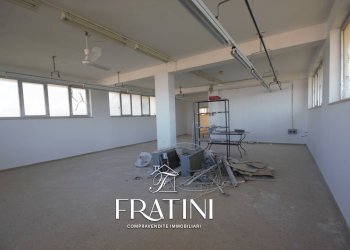 Foto 11 - Laboratorio Viale De Gasperi
 
4, Ancarano - foto 11