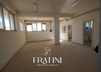 Foto 12 - Laboratorio Viale De Gasperi
 
4, Ancarano - foto 12