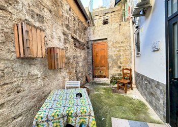 Sala da pranzo - One-room apartment Vicolo Madonna della Volta
 
3, Palermo - photo 23