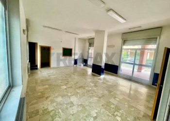 Stanza vuota - Locale Commerciale Caltanissetta - foto 5