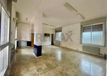 Stanza vuota - Locale Commerciale Caltanissetta - foto 7