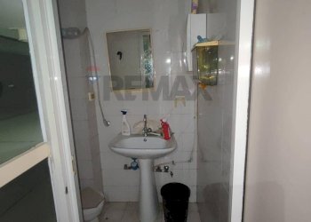 Bagno - Warehouse Via Francesco Crispi
 
113, Bari - photo 8