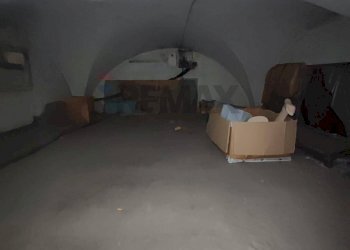 Parcheggio - Warehouse Via Francesco Crispi
 
113, Bari - photo 12