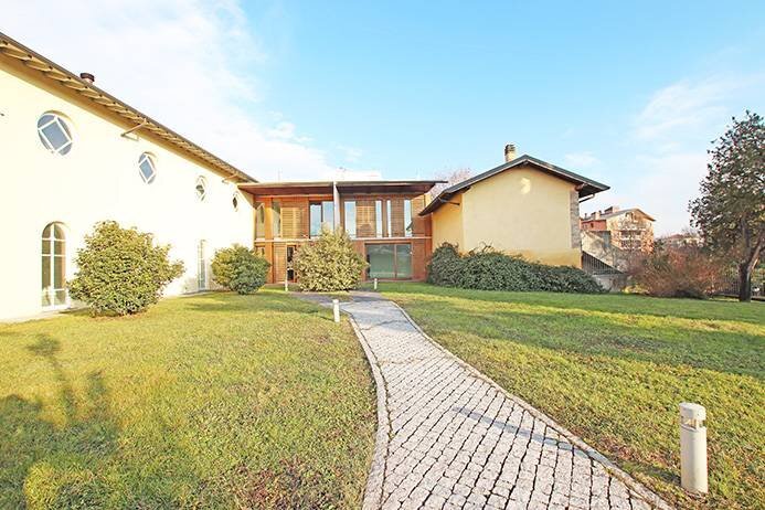Facciata - Villa a Schiera via Marzanica, Bergamo - foto 2
