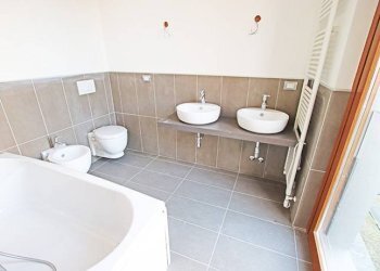 Bagno - Villa a Schiera via Marzanica, Bergamo - foto 18