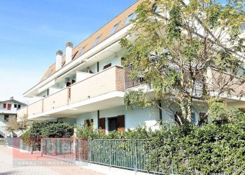 Foto 1 - Trilocale Piazza Sorrivoli
 
15, Ravenna - foto 1