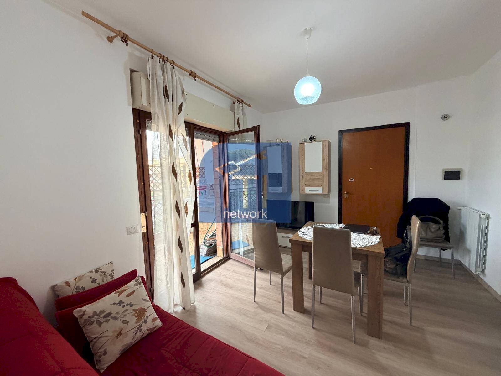 salone - Bilocale via pisacane, Pomezia - foto 2