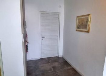 Disimpegno - Trilocale via Piave, 51a, Arona - foto 16