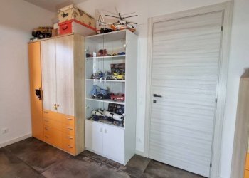 Camera da letto - Trilocale via Piave, 51a, Arona - foto 29