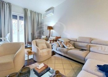 30-Via-delle-Rose-Living-Room.jpg - Appartamento via Delle Rose 32, Bologna - foto 5