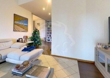 30-Via-delle-Rose-Living-Room 1.jpg - Appartamento via Delle Rose 32, Bologna - foto 7