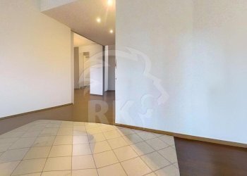 30-Via-delle-Rose-Living-Room-Defurnished 1.jpg - Appartamento via Delle Rose 32, Bologna - foto 17