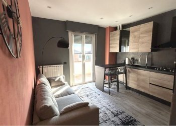 lu5.jpg - Appartamento Luni - foto 1