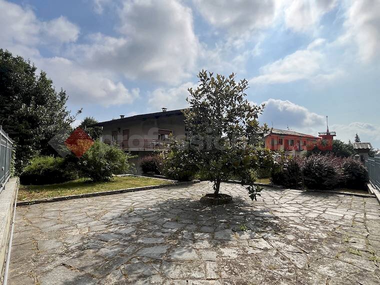 Villa Bifamiliare Piazza della libertà, 13, Prarostino - foto 2