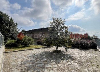 Villa Bifamiliare Piazza della libertà, 13, Prarostino - foto 2