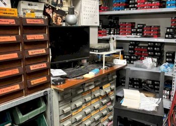 Negozio Via Malvolta, Bologna (zona Murri) - foto 8