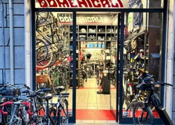 Negozio Via Malvolta, Bologna (zona Murri) - foto 2