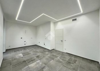 Quadrilocale Via Del Ridotto, Torino (zona Borgo Vittoria) - foto 2