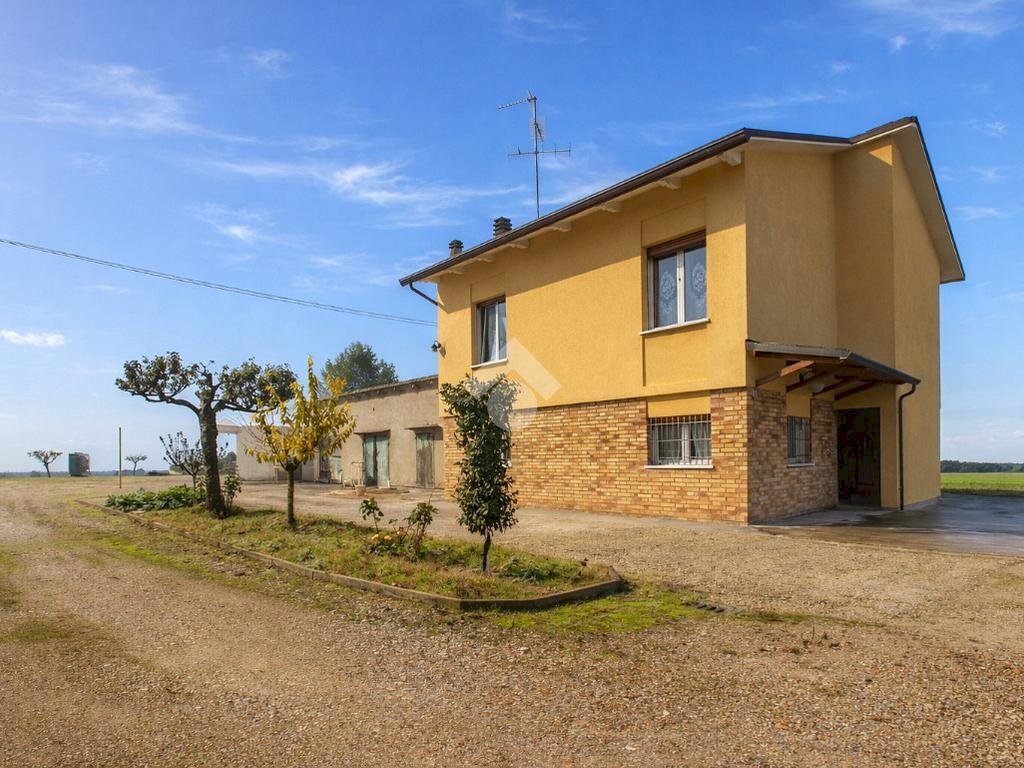 Independent house Via Reale, Ravenna (neighborhood Camerlona) - photo 1