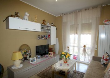 Foto 3 - Trilocale via villaggio del sole
 
66, Borgio Verezzi - foto 3