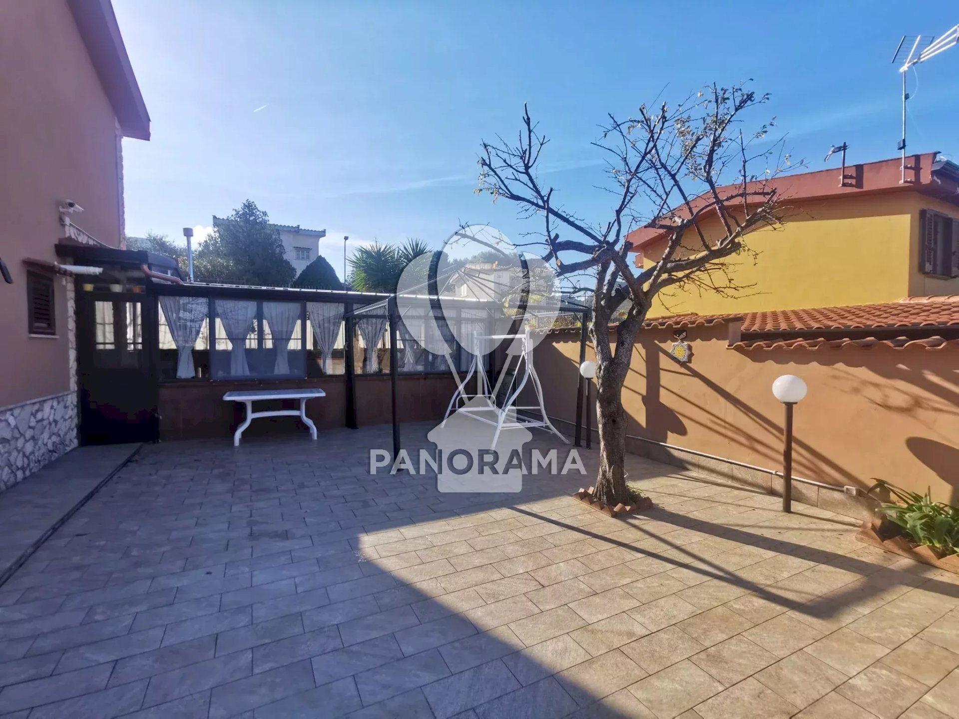 Villa Via Vittorio Alfieri, Torretta - photo 3