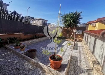 Villa Via Vittorio Alfieri, Torretta - photo 1