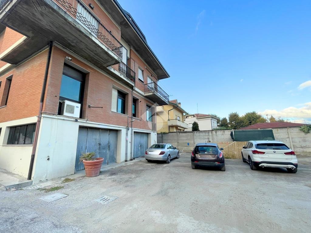 Negozio via vecchia fonte, Vallefoglia - foto 1