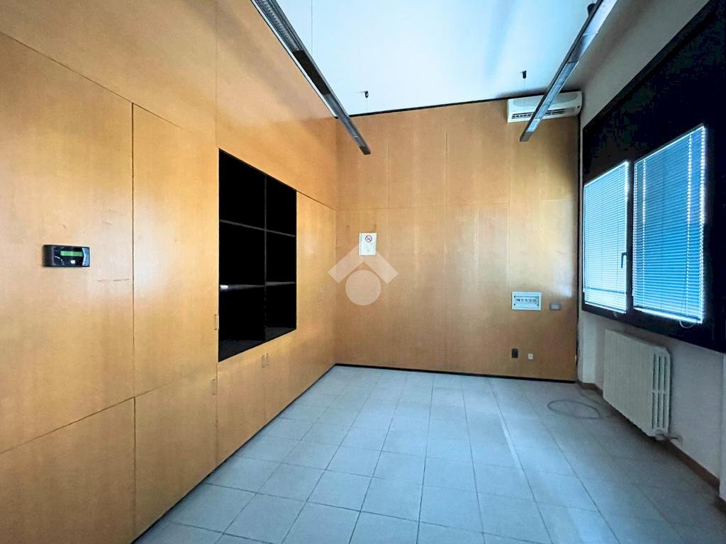 Negozio via vecchia fonte, Vallefoglia - foto 3