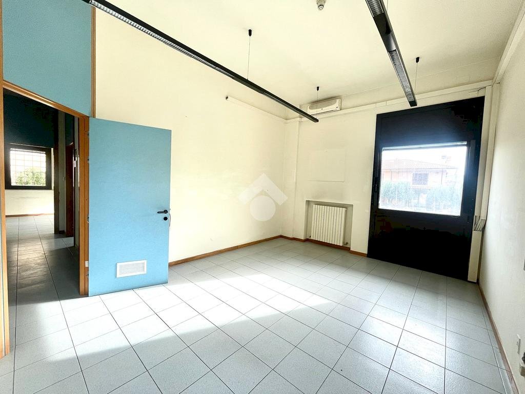 Shop via vecchia fonte, Vallefoglia - photo 2