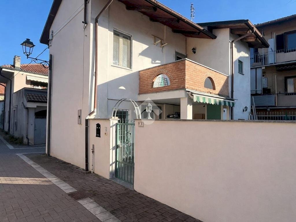 Casa semi indipendente Via delle betulle, San Francesco al Campo - foto 1