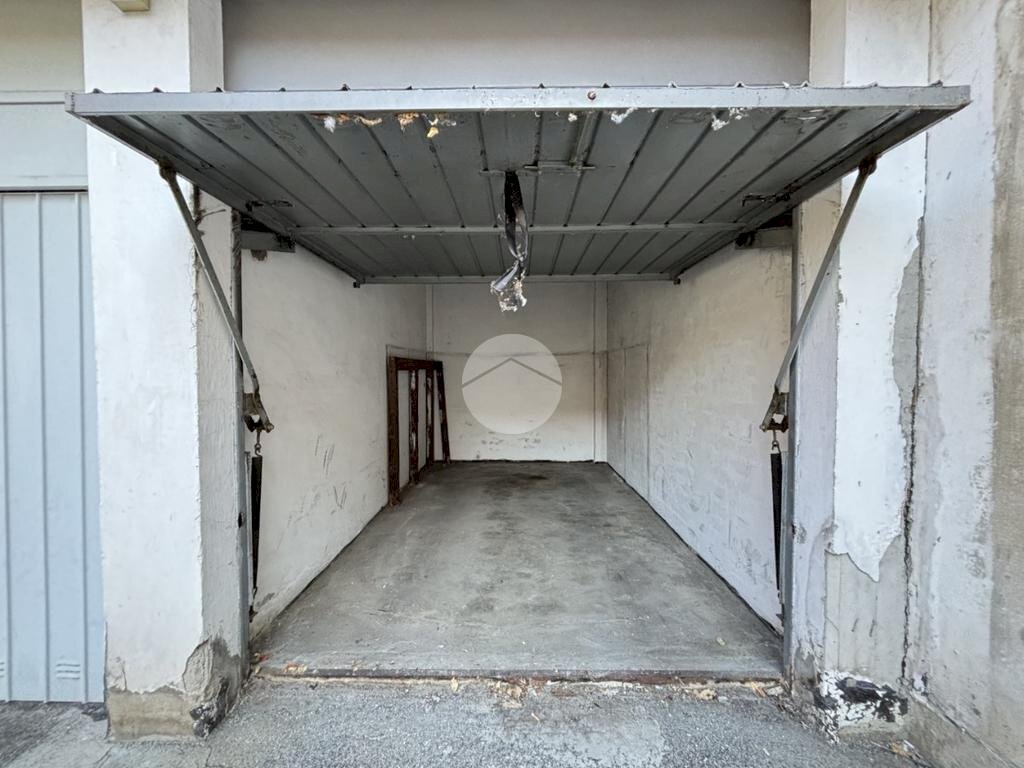 Box Via montalenghe, Torino (zona Borgo Vittoria) - foto 1