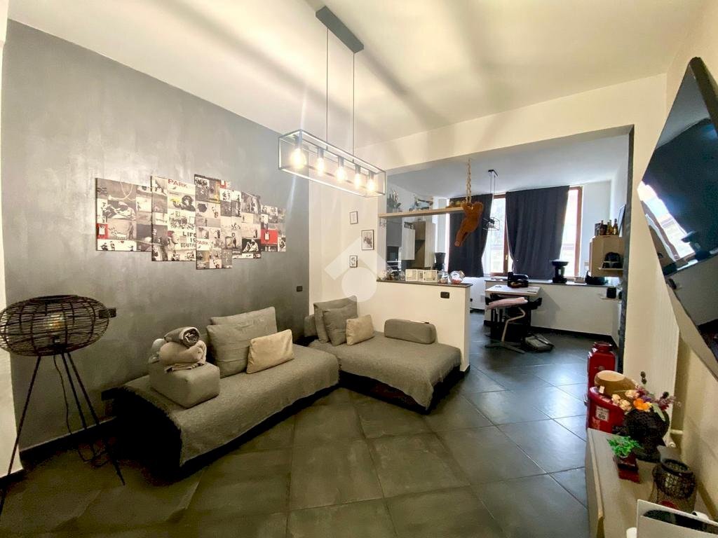 Three-room apartment Viale Alessandro Volta, Novara - photo 1