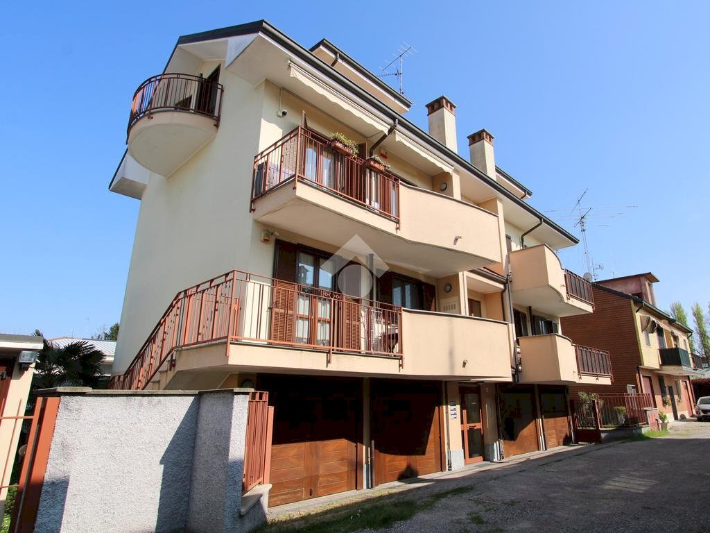 Trilocale Appartamento Via San Protaso, Bareggio - foto 2