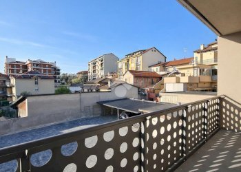 Bilocale Via Giovanni Battista Gandino, Bra - foto 3