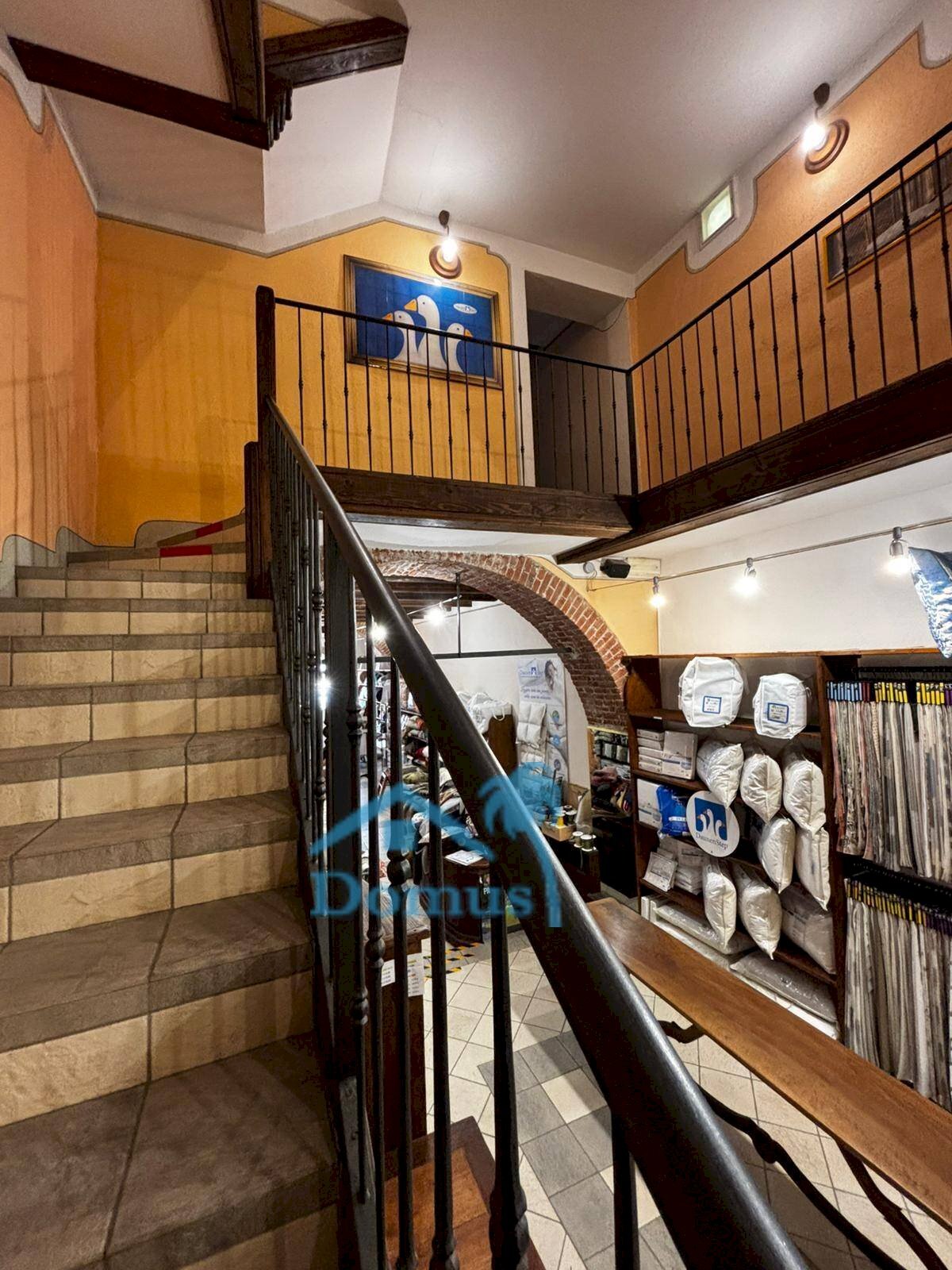 Foto 2 - Locale Commerciale Via Savoia
 
35, Pinerolo - foto 2