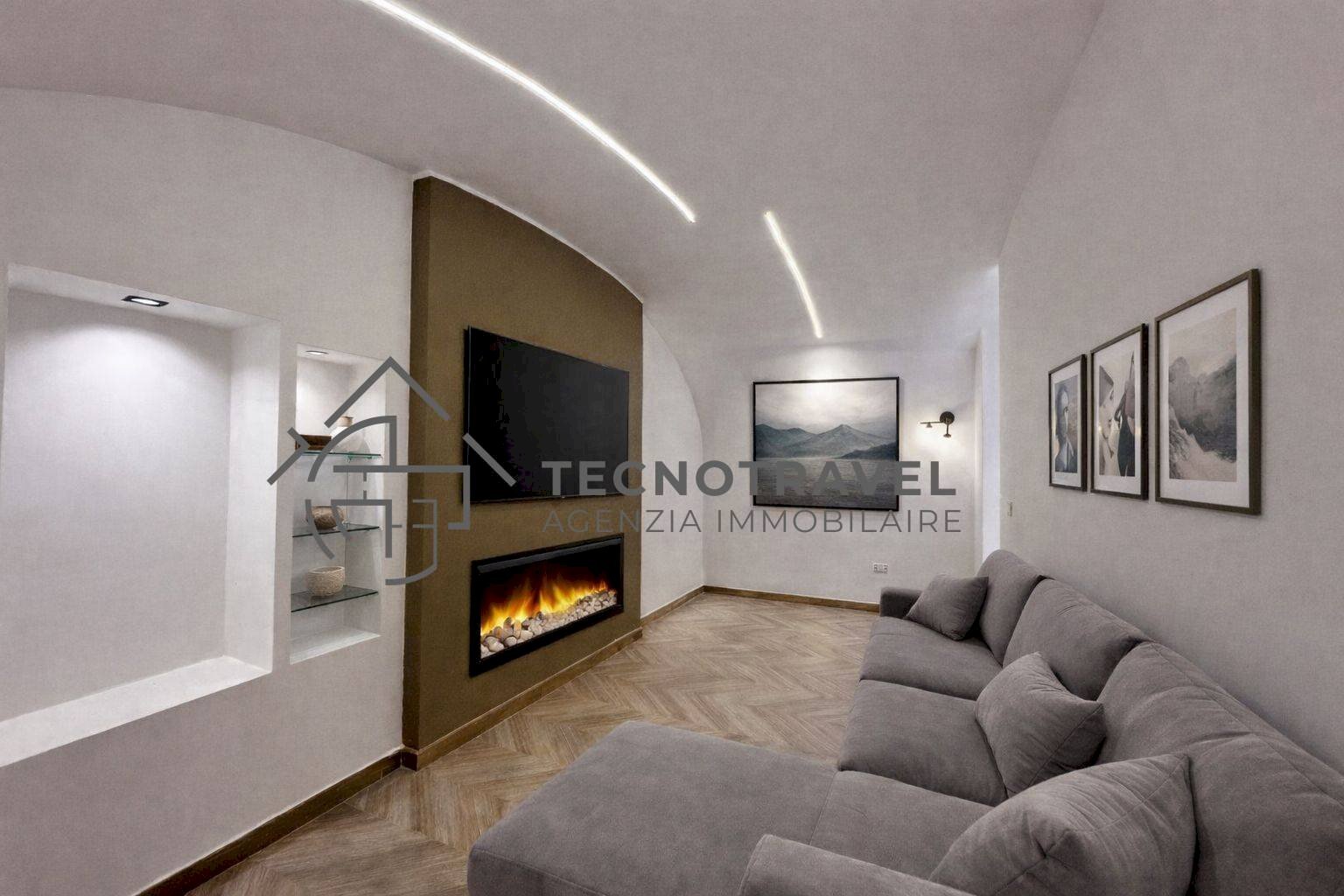 Foto 1 - Trilocale Via Santo Strato
 
22, Napoli - foto 1