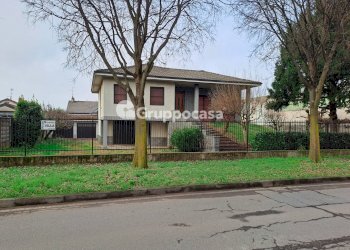 Foto 1 - Villa Via Forlanini
 
2, Santo Stefano Ticino - photo 1