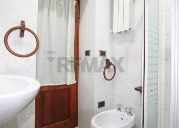 Bagno - Appartamento VIA XXIV MAGGIO
 
11, Besano - foto 11