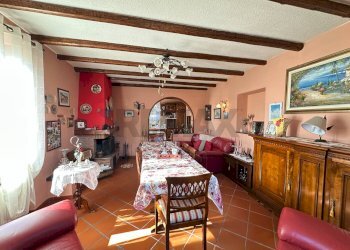 Sala da pranzo - Casa semi indipendente via trieste
 
9, Arcisate - foto 8