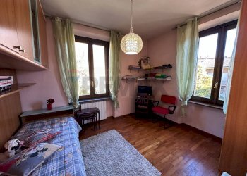 Camera / camera da letto - Casa semi indipendente via trieste
 
9, Arcisate - foto 15