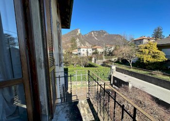 Balcone - Casa semi indipendente via trieste
 
9, Arcisate - foto 19