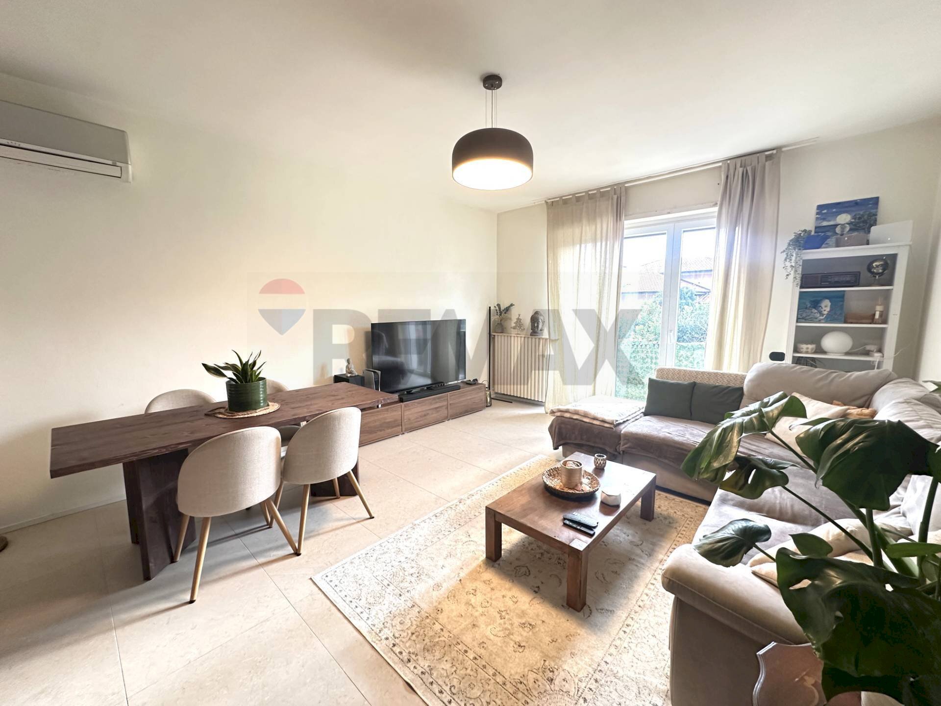 Sala da pranzo - Trilocale via Pascoli
 
32, Arcisate - foto 2