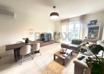 Sala da pranzo - Trilocale via Pascoli
 
32, Arcisate - foto 2