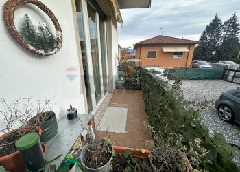 Balcone - Trilocale via Pascoli
 
32, Arcisate - foto 3