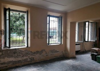 Stanza vuota - Bilocale via Duse
 
3, Besozzo - foto 12